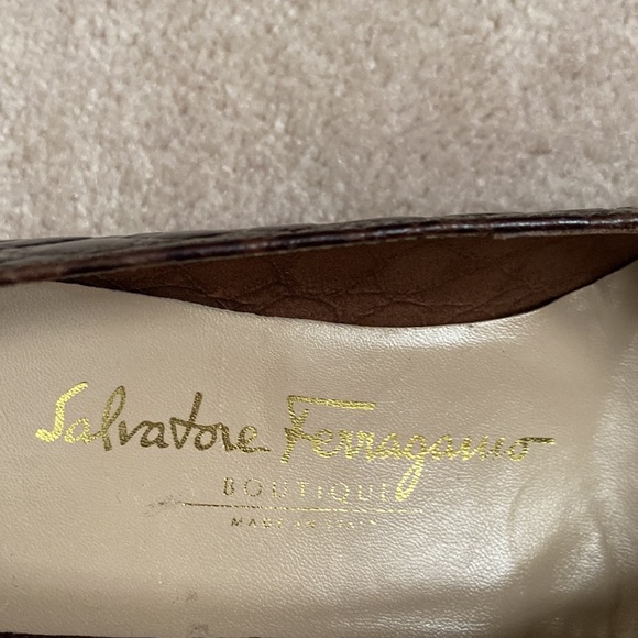NEVER WORN! VINTAGE FERRAGAMO BROWN WEDGE CALF CROC LEATHER  Sz 8 2A (width). - Picture 8 of 8